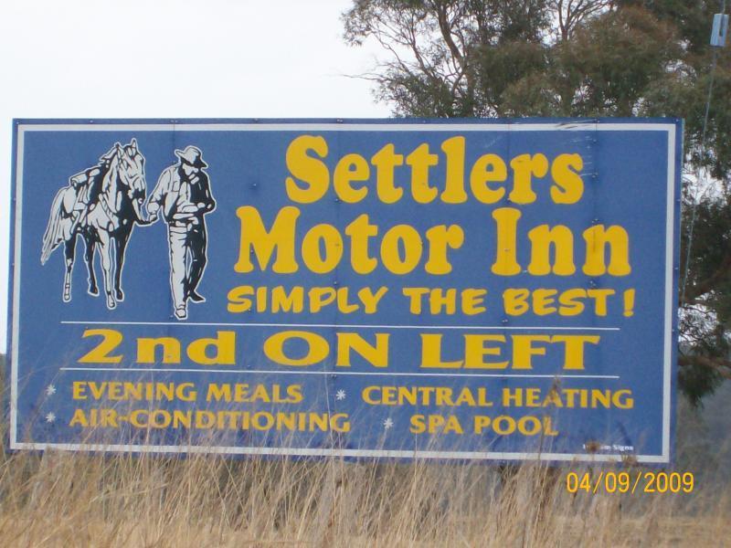 Settlers Motor Inn Tenterfield Exterior foto